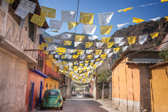 The vibrant colours of Cristobal de las Casas in Chiapas.