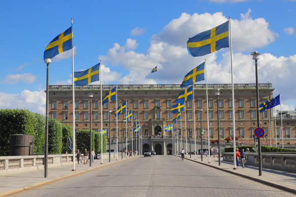 The royal palace at the Norrbo bridge. 