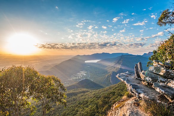 Sunrise over Halls Gap, Grampians, Victoria.
