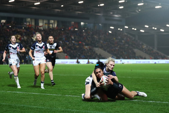 Otesa Pule crosses for the Kiwi Ferns’ third try in their 14-point semi-final win over England in York.