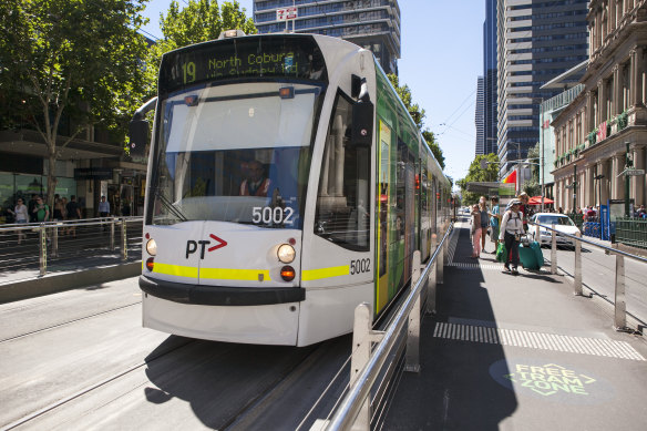 Experts say public transport should be given priority over cars on key city streets.