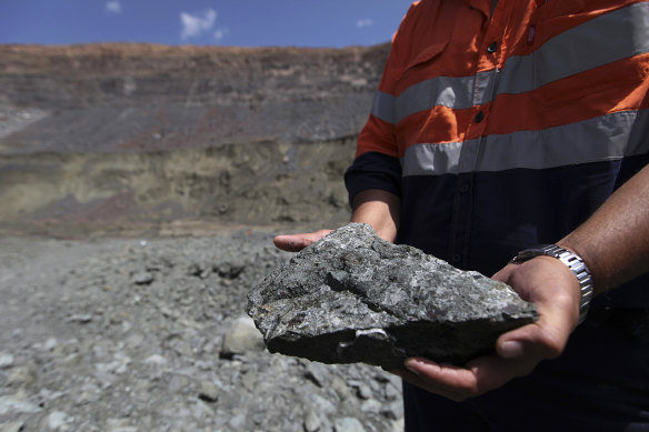 1,175-Carat Rough Diamond From Botswana's Karowe Mine Makes Big