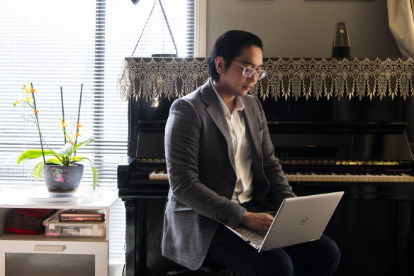 Ericsson Fung, an ex-piano teacher who has always had a passion for IT.