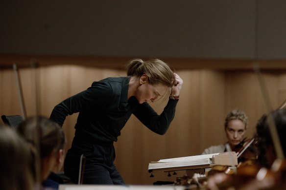 Set in the international world of classical music, the film centres on female chief conductor, Lydia Tar.