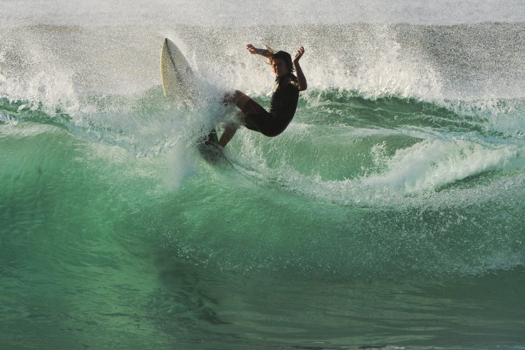 Coronavirus Australia Sydney Poaches Iconic Surf Event From Queensland Amid Quarantine Dispute