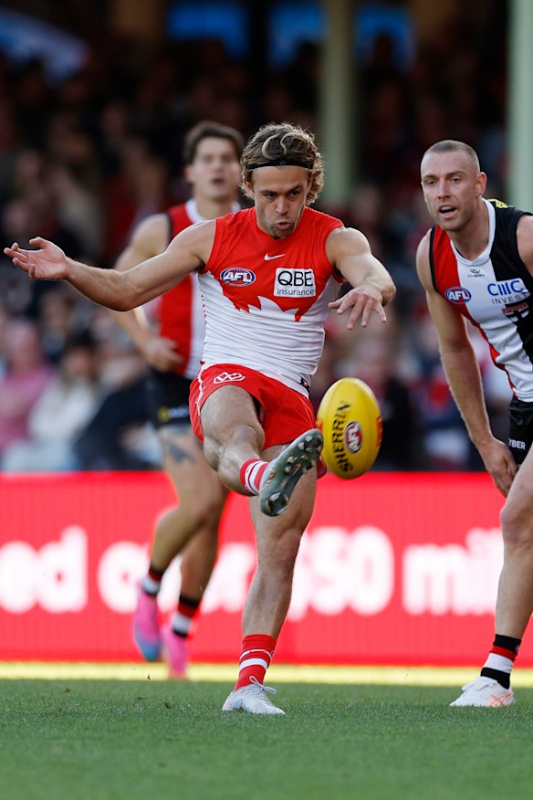 James Rowbottom kicks a goal midway through the first quarter.