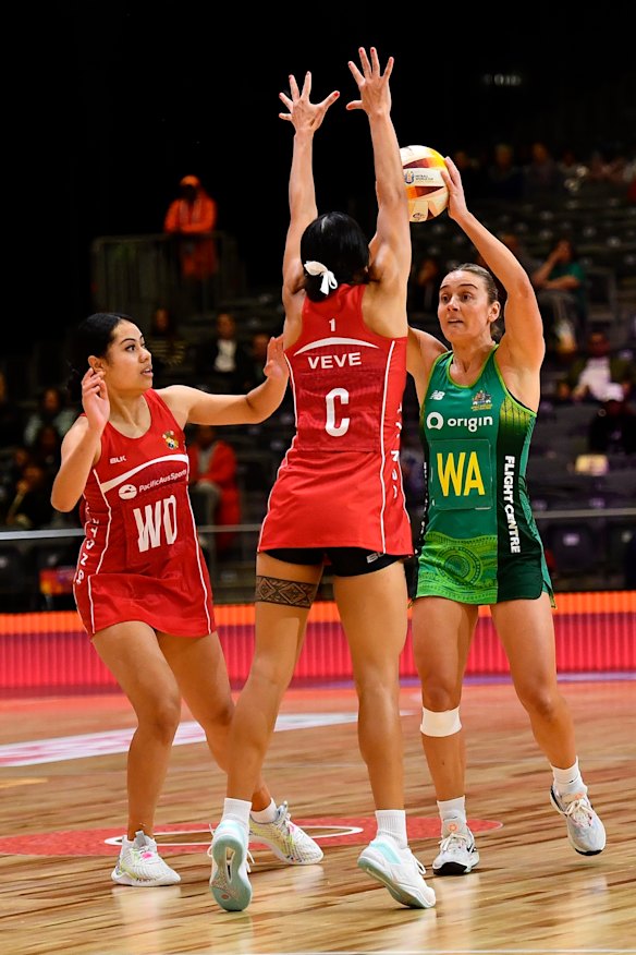 It’s captain versus captain as Tonga’s Hulita Veve takes on Liz Watson of the Diamonds.