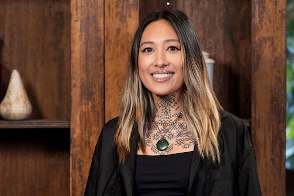 Nat Thaipun gosta de cozinhar e comer uma cabeça inteira de brócolis.