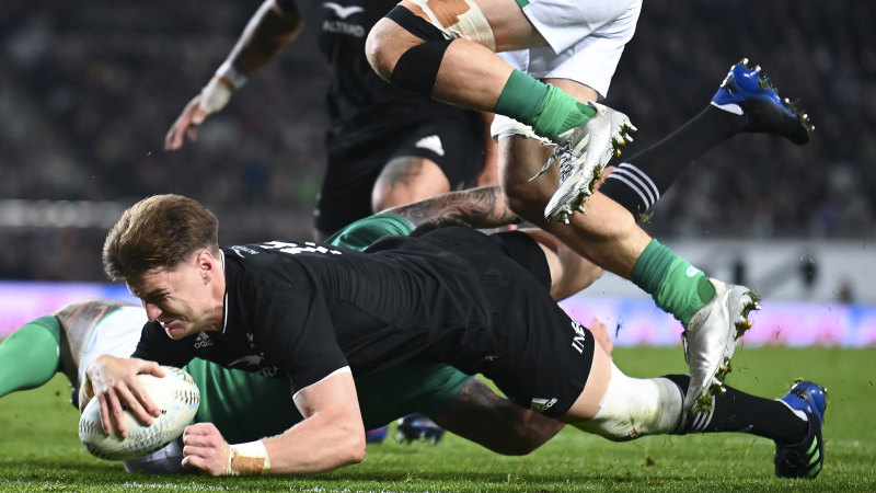 Test rugby LIVE updates: Ireland score first in second half after All Blacks pile on 28 unanswered points