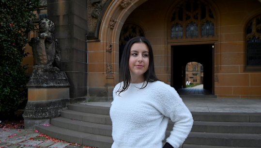 Maddi Eveleigh is studying medicine at the University of Sydney.