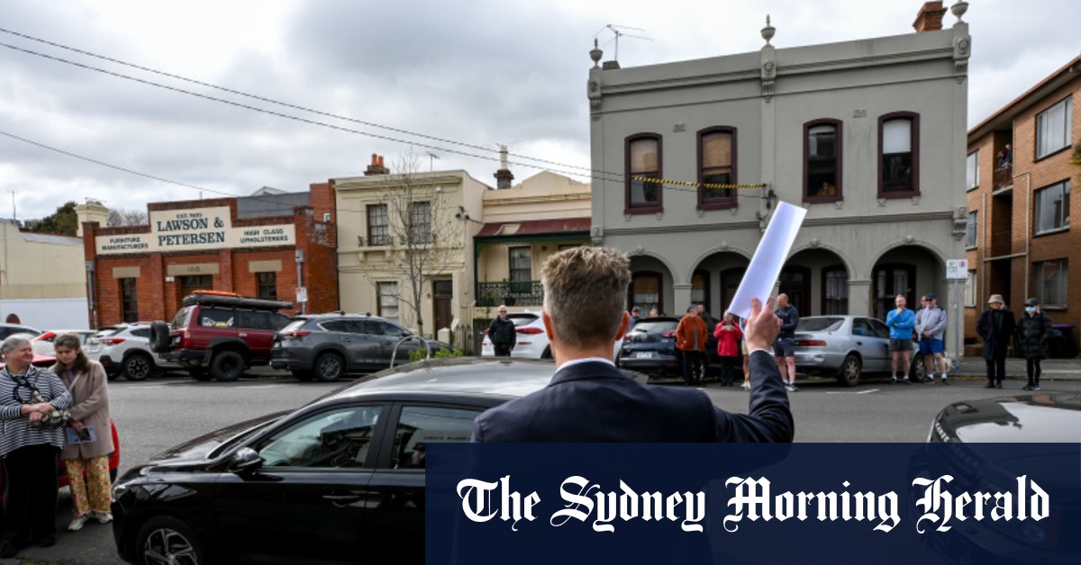 Australia house price falls Why isn’t the auction clearance rate worse?