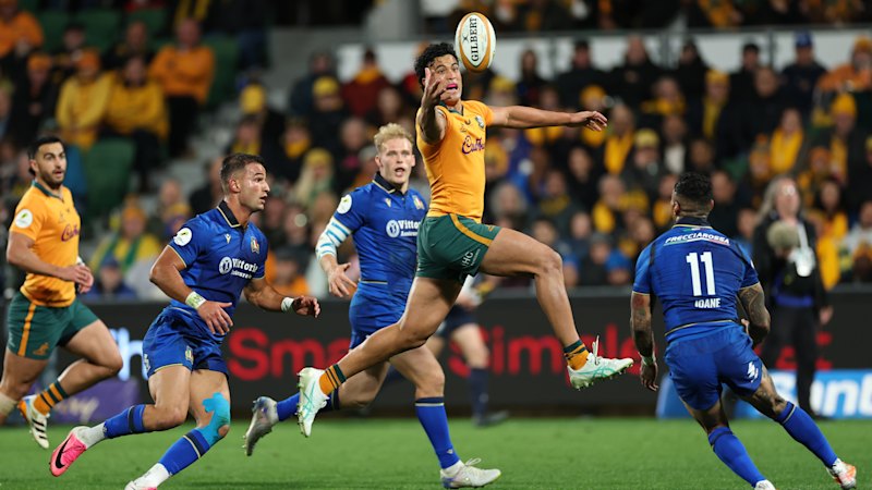 Les Kiss says midfield selection for Wallabies’ Argentina clash is a “migraine”