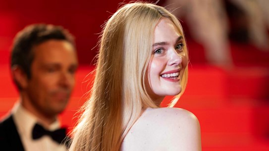 Elle Fanning.