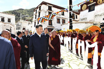 Xi visits the Drepung Monastery in Tibet. 