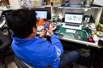 Long, owner of a repair shop in Melbourne, said his customers might not want genuine Apple parts at the price he’d have to charge.