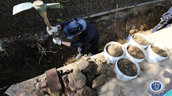 Police excavate the Bayview house in September this year, trying to find Mrs Dawson's body or items of interest. 