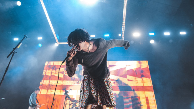 Mathew Healy rocking a skirt and not  making a big deal out of it.