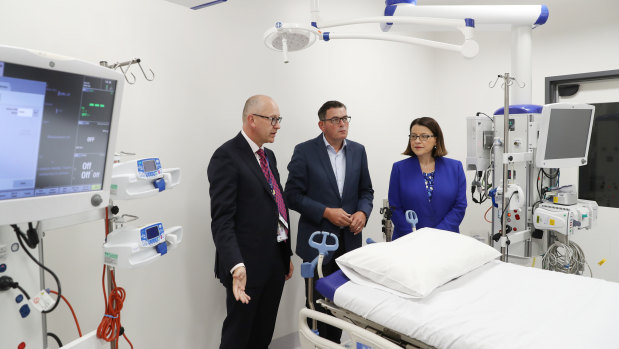 Premier Daniel Andrews and Health Minister Jenny Mikakos inspect and ICU pod which might be used for coronavirus victims.