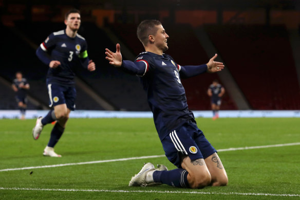 Lyndon Dykes celebrates his goal for Scotland.