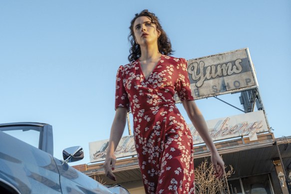 Margaret Qualley as the swaggering Detective Honey  O’Donahue in Honey Don’t!.