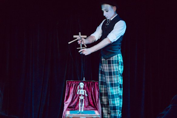 Catch a show at Piccolo Teatro.