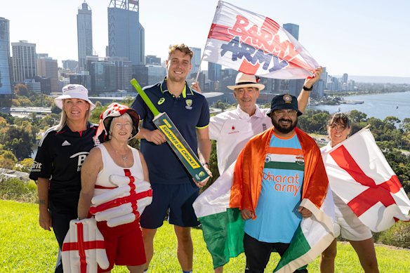 Australian star Cameron Green poses with English and Indian supporters during the 2025-26 Cricket Australia schedule announcement.