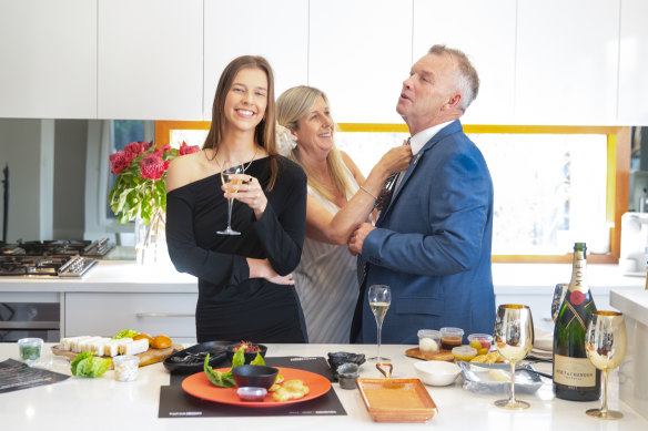 The Green family Haley, Suzy and Chris make preparations for Caulfield Racing. 