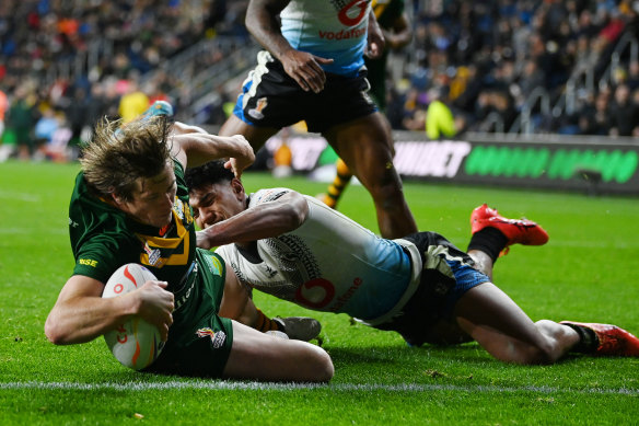 Harry Grant scores a try on Test debut against Fiji.