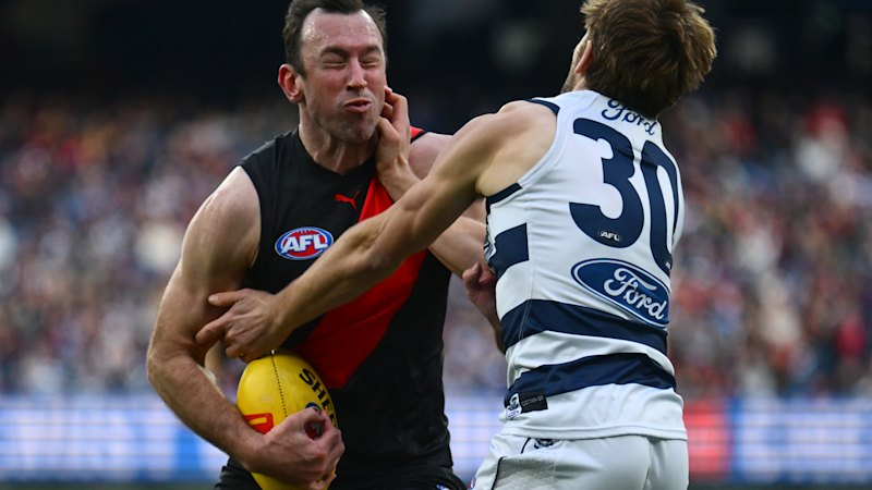 Essendon v Geelong LIVE: Smith posts 41 disposals as classy Cats far too strong for baby Bombers, but why was Dermie in enemy territory?