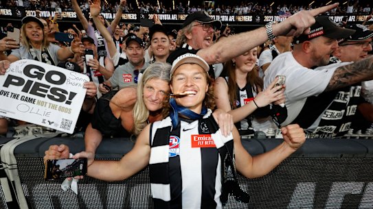Jack Ginnivan celebrates Collingwood premiership.