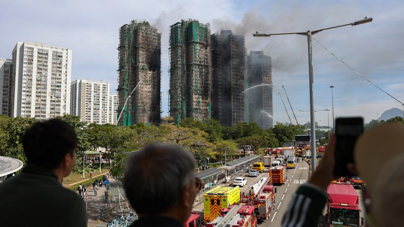 V Hongkongu narašča število smrtnih žrtev požara, preiskava v senatu preiskuje domnevne koruptivne posle v Nauruju