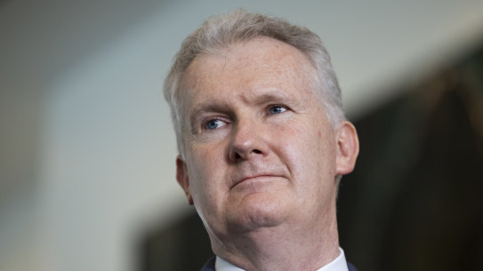 Workplace Relations Minister Tony Burke will meet his state and territory counterparts to agree on a deadline for the use of engineered stone.