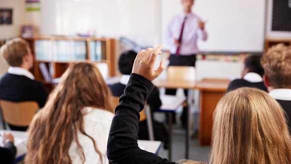 Post-pandemic education should rely on research. 