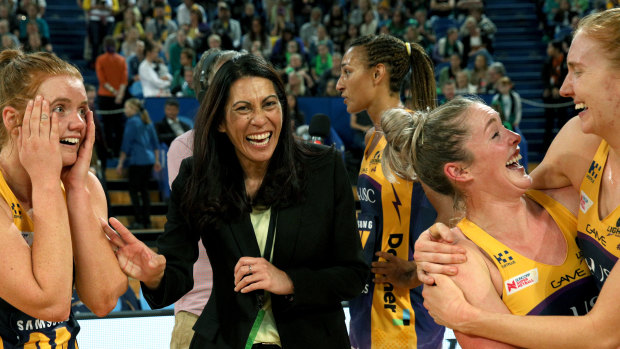Sunshine Coast and Silver Ferns coach Noeline Taurua has quit Lightning and will return to New Zealand for "family reasons".