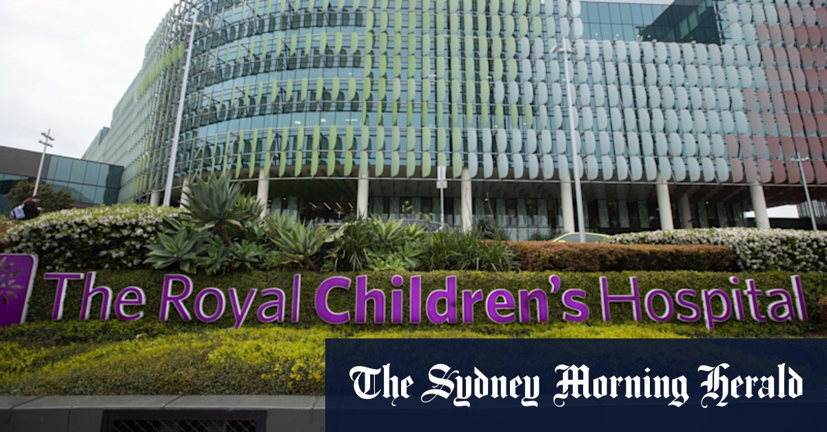 Hospital boss denies ‘external pressure’ led to cancellation of children in war panel