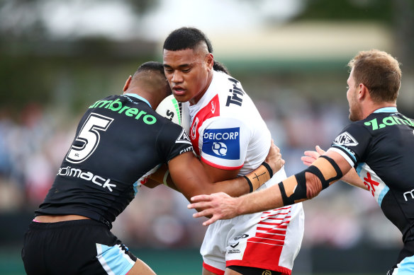 Moses Suli taking on the Sharks in round four.