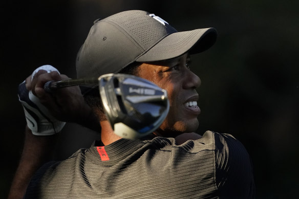 The golfing world is sending its best wishes to Tiger Woods, who was injured in a car crash in Los Angeles.