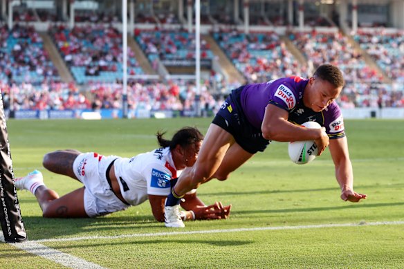 Will Warbrick goes over for the Storm.