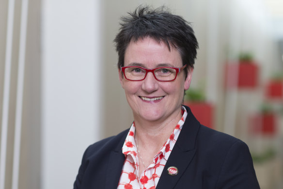 Australian Education Union Victorian president Meredith Peace believes teachers will do their best to ensure students wear masks.