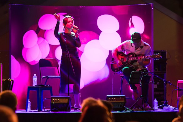 Jazz Sessions in the Rocks.