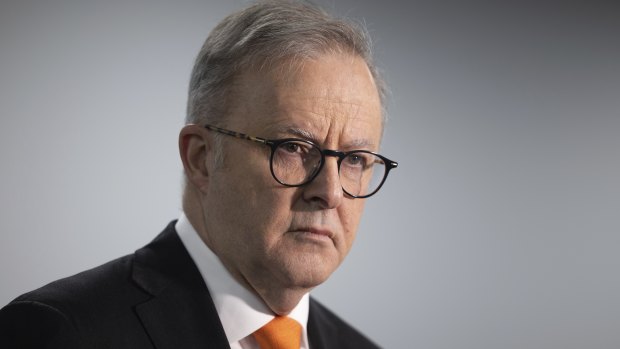 PM urges Australians to leave Lebanon due to ‘real risk of escalation’