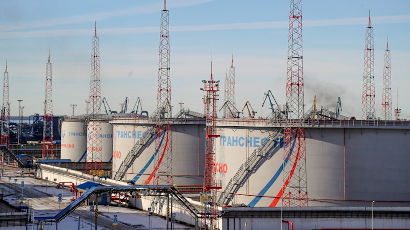 Russian oil flows through Western ‘price cap’ as shadow fleet grows
