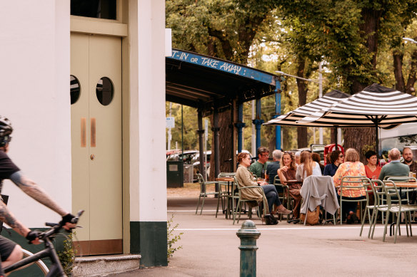 The exterior of Naughtons Hotel. 