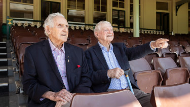 Alan Davidson and Neil Harvey reminisce at the SCG on the 60th anniversary of the 1960-61 tied Test between Australia and the West Indies.