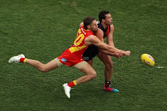 Jy Farrar spoils Alec Waterman.