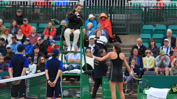 Breaking point: Johanna Konta gave it to umpire Paula Vieira after a baseline call went the other way.