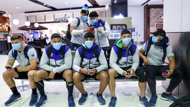 New Zealand travellers returning home ahead of travel restrictions, at Sydney Airport on Sunday, March 15, 2020.