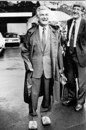 Former prime minister Bob Hawke wears clogs during a visit to the Tesselaar tulip farm in 1986.