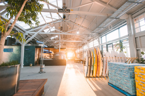 Brews and bites by the seaside.