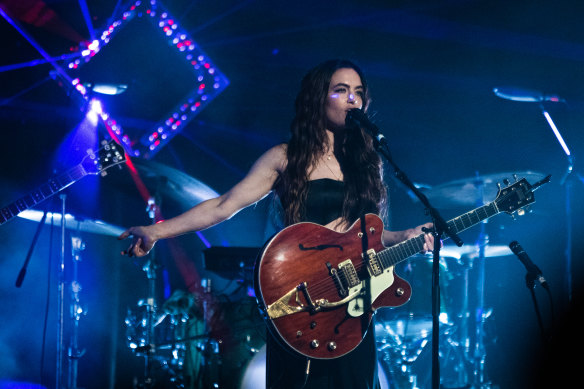 Julia Stone, along with brother Angus, delivered  two hours of pleasing, consistent music.